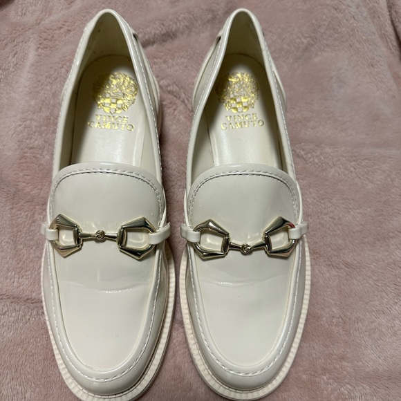 Vince Camuto Cream loafers - Picture 10 of 10